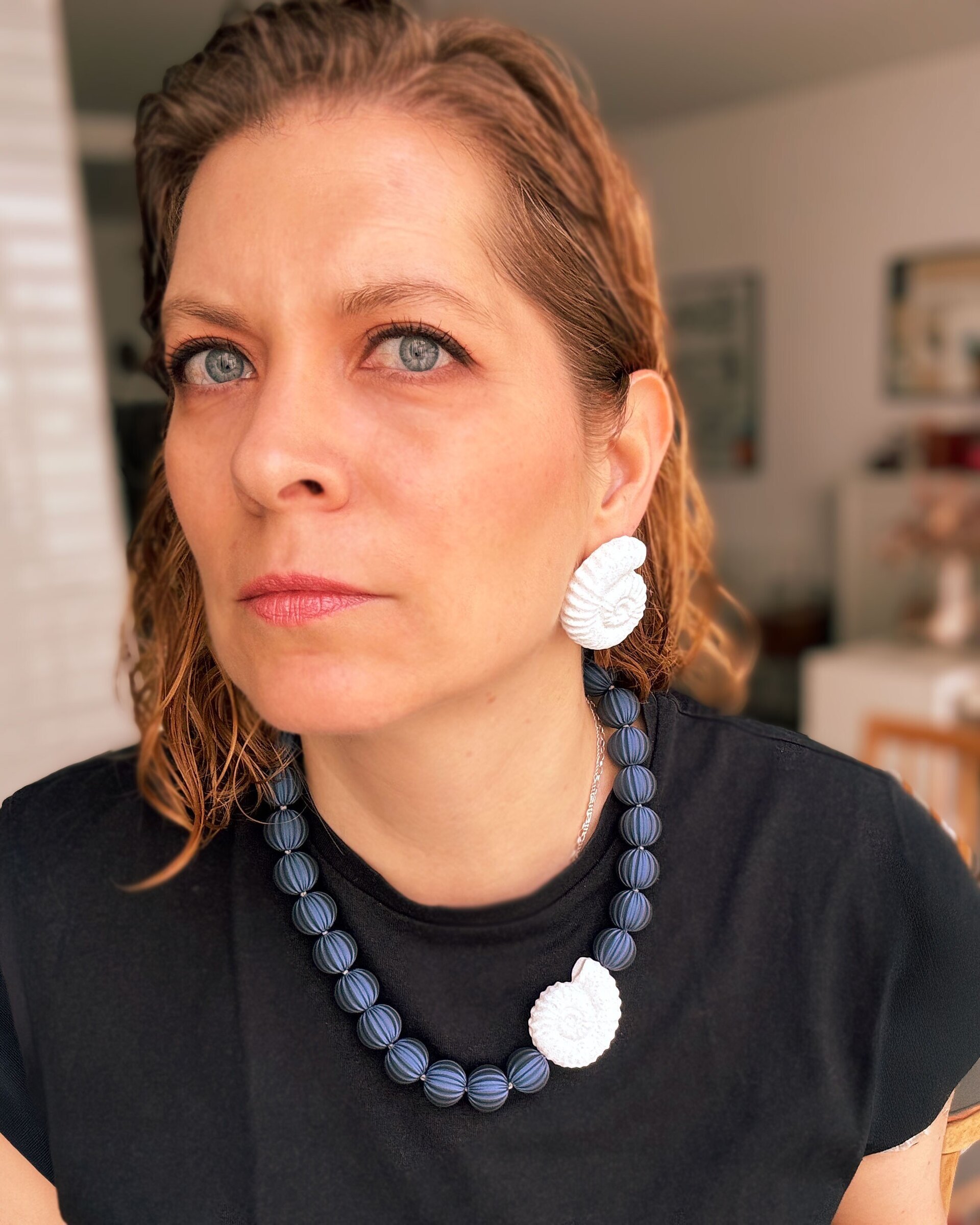 Collar Nimfa azul y blanco – Fresco, cómodo y sostenible. - 3