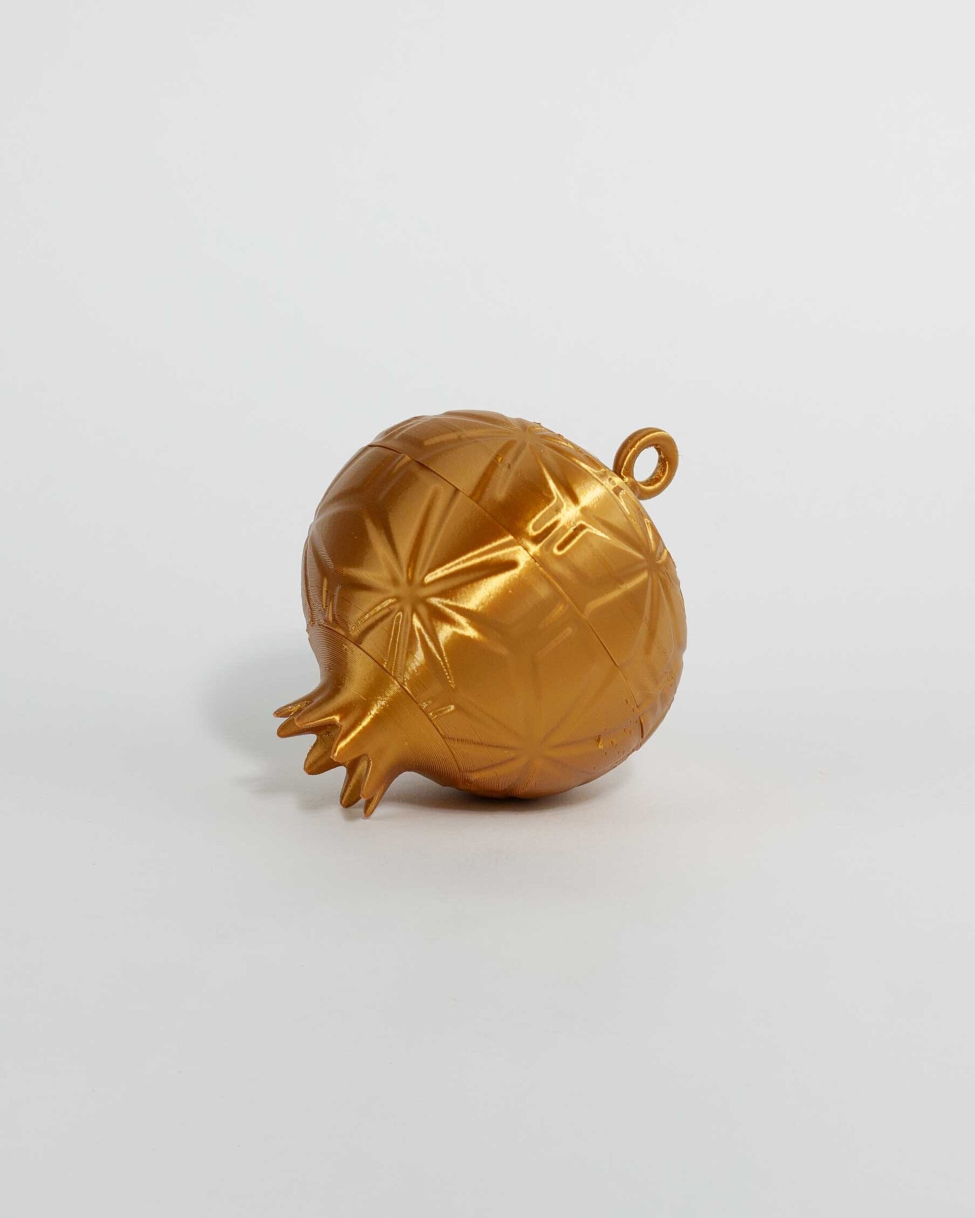 Mangrana Adorno dorado para el árbol. - 2