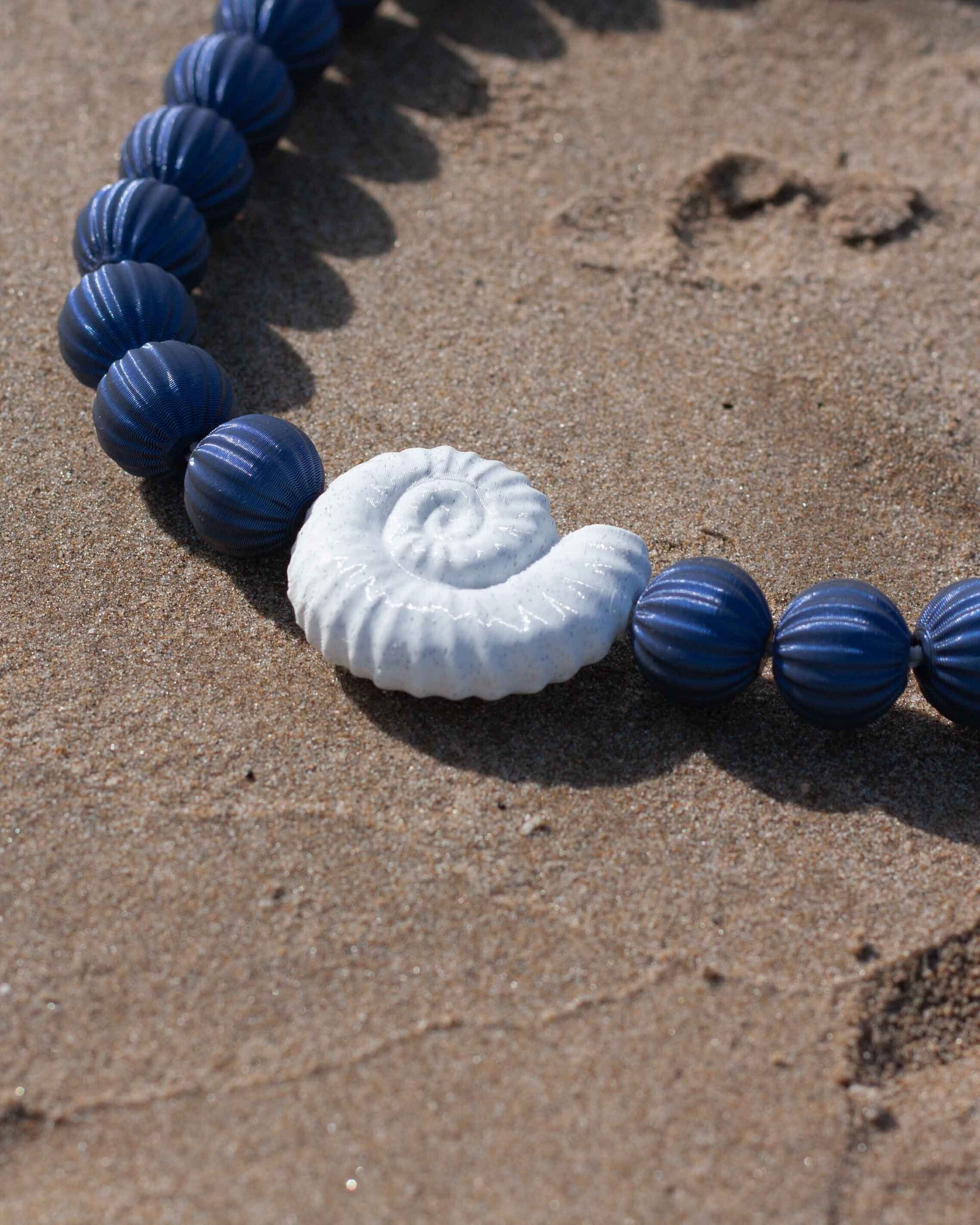 Collar Nimfa azul y blanco – Fresco, cómodo y sostenible. - 4