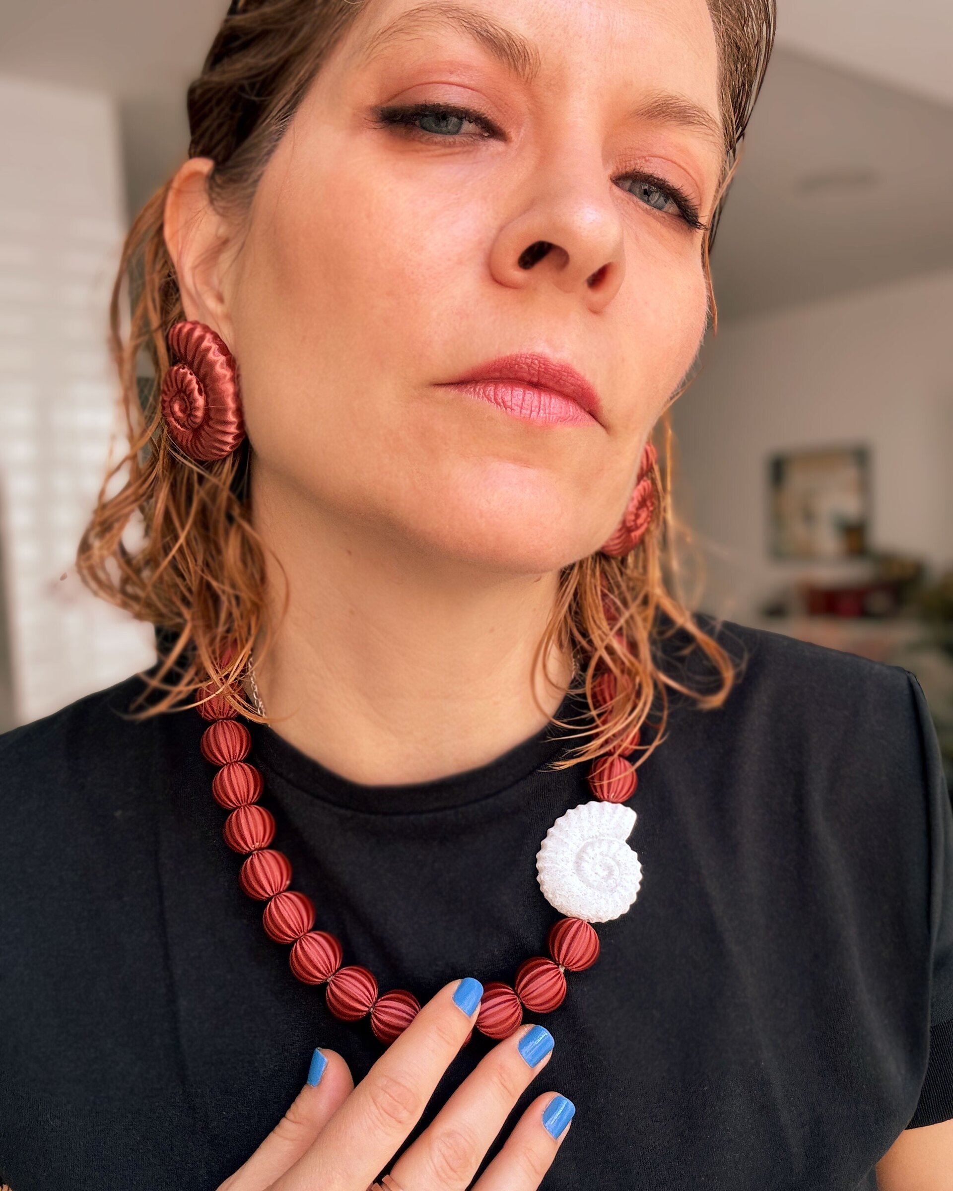 Pendientes Amonites en cobre – Ligeros, con brillo sedoso y forma de caracola - 2