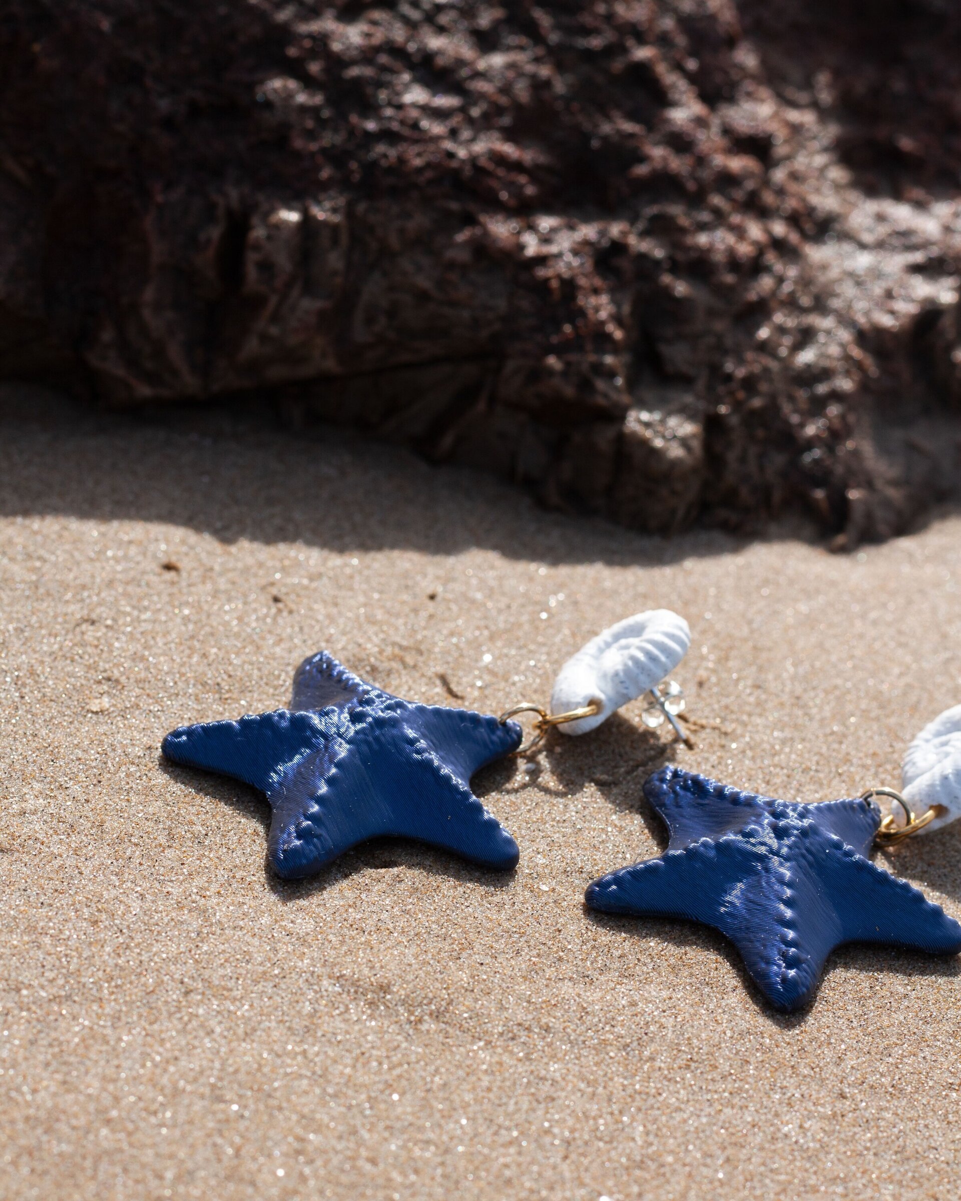 Pendientes Neptune blanco y azul noche – Inspiración oceánica para tus orejas - 2