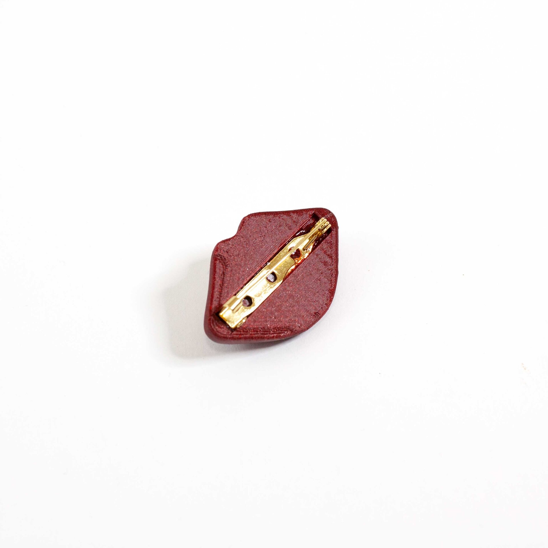 Broche Lips Rojo oscuro - 2